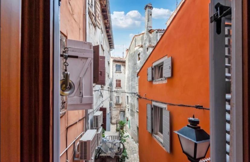 Apartment City Walls In Old Town Of Rovinj Eksteriør billede